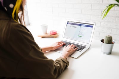 What do online users think about ads on social media?